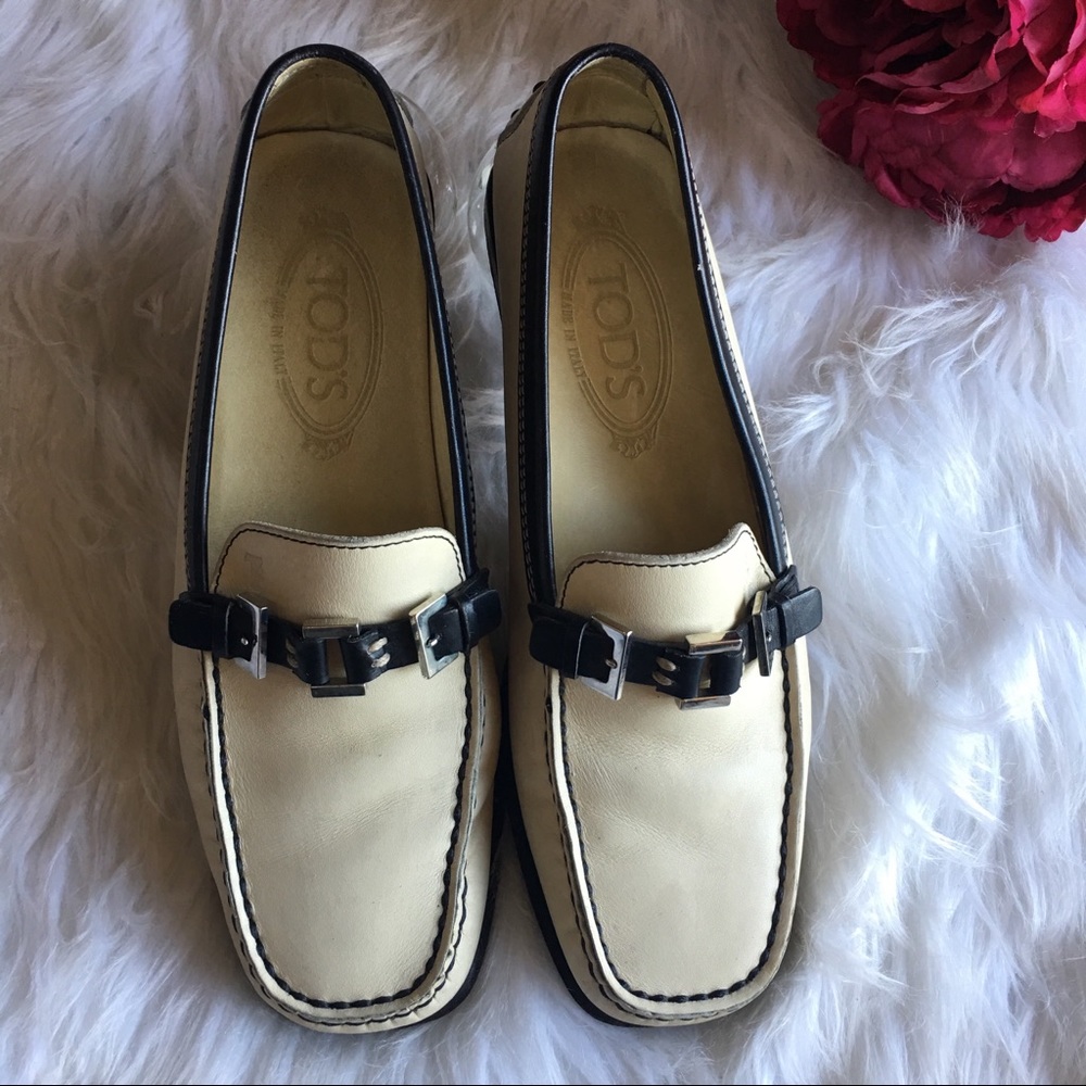Tods Leather Loafer Driving Moccasins size 6